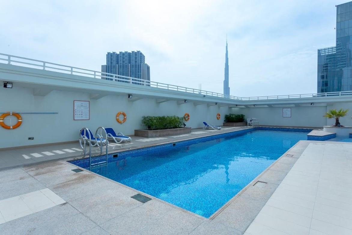 Trinity Holiday Homes - Sheikh Zayed Road Near To Financial Center Metro Station دبي المظهر الخارجي الصورة