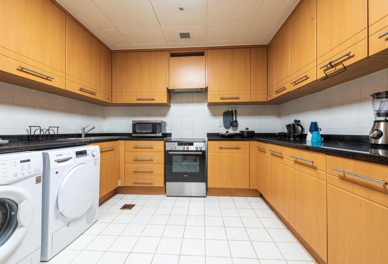 Trinity Holiday Homes - Sheikh Zayed Road Near To Financial Center Metro Station دبي المظهر الخارجي الصورة
