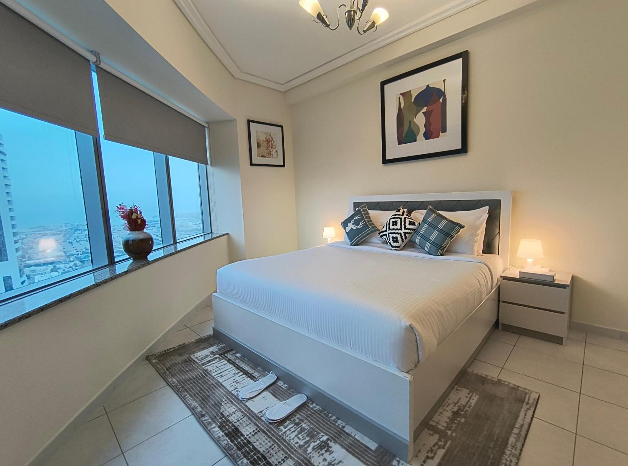 Trinity Holiday Homes - Sheikh Zayed Road Near To Financial Center Metro Station دبي المظهر الخارجي الصورة