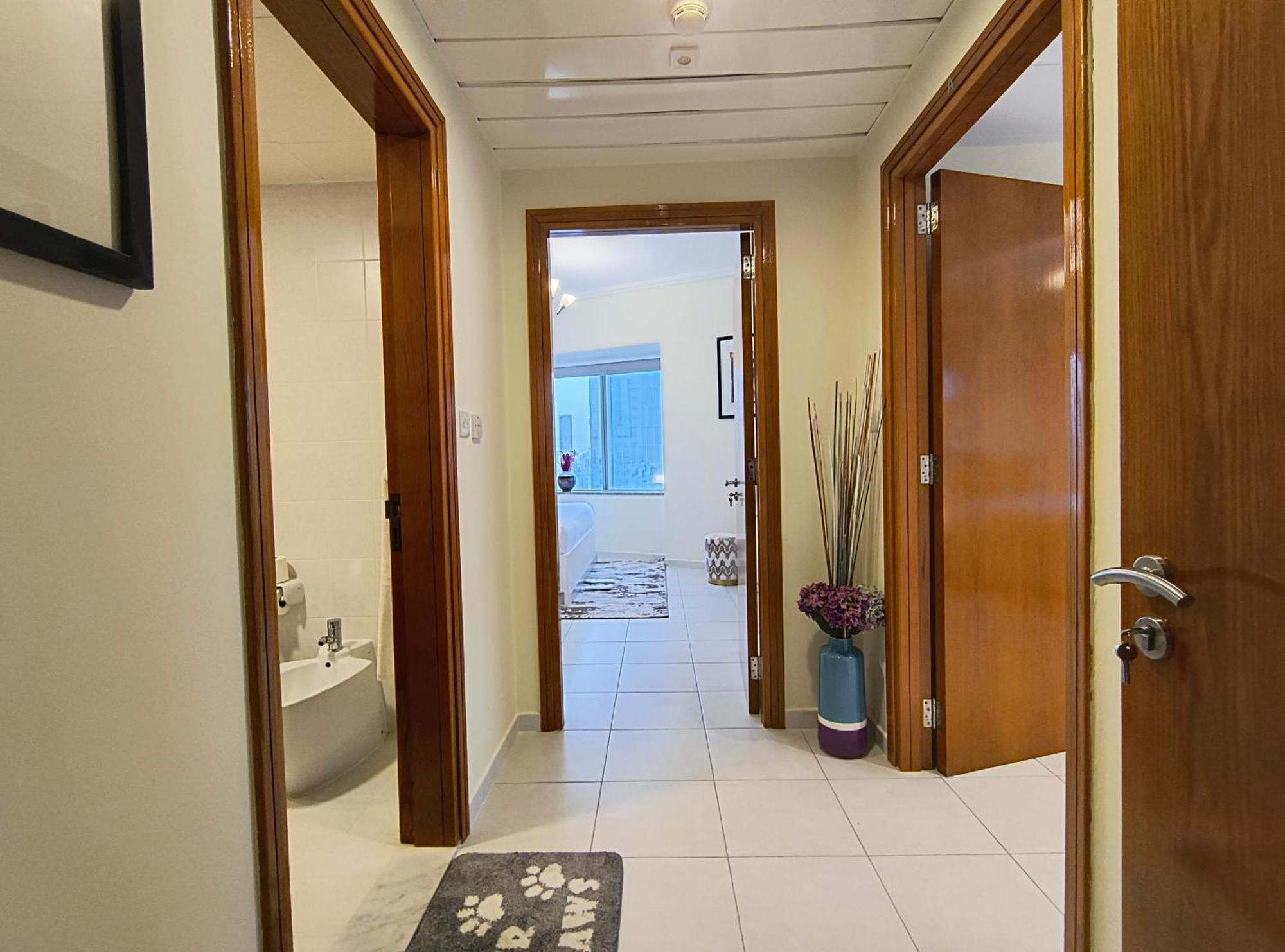 Trinity Holiday Homes - Sheikh Zayed Road Near To Financial Center Metro Station دبي المظهر الخارجي الصورة