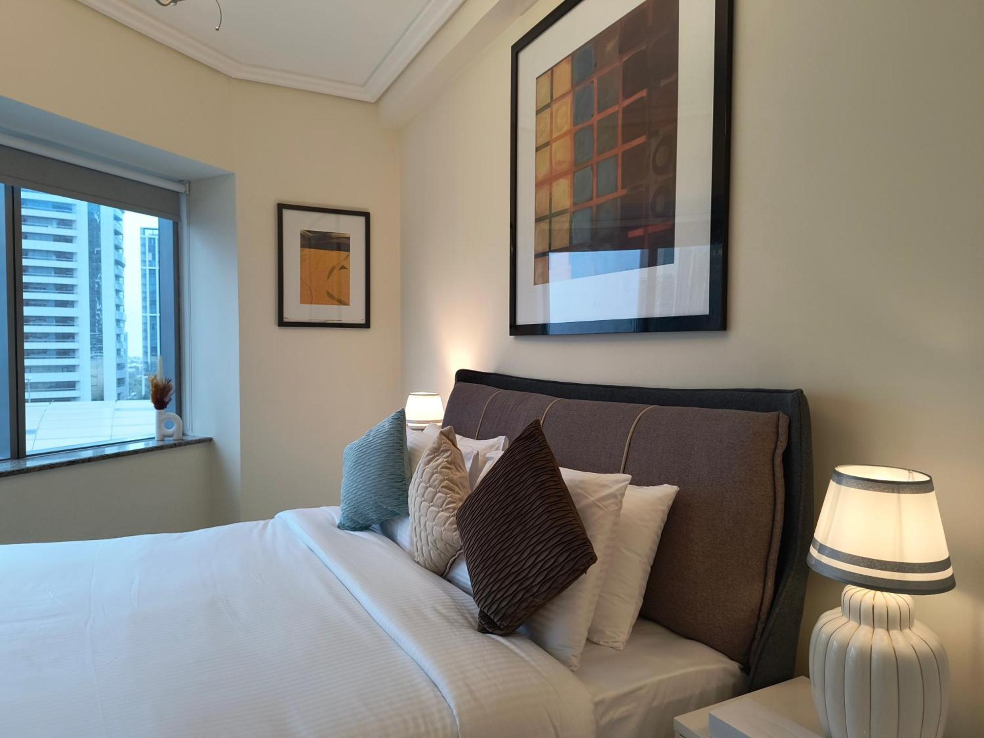 Trinity Holiday Homes - Sheikh Zayed Road Near To Financial Center Metro Station دبي المظهر الخارجي الصورة
