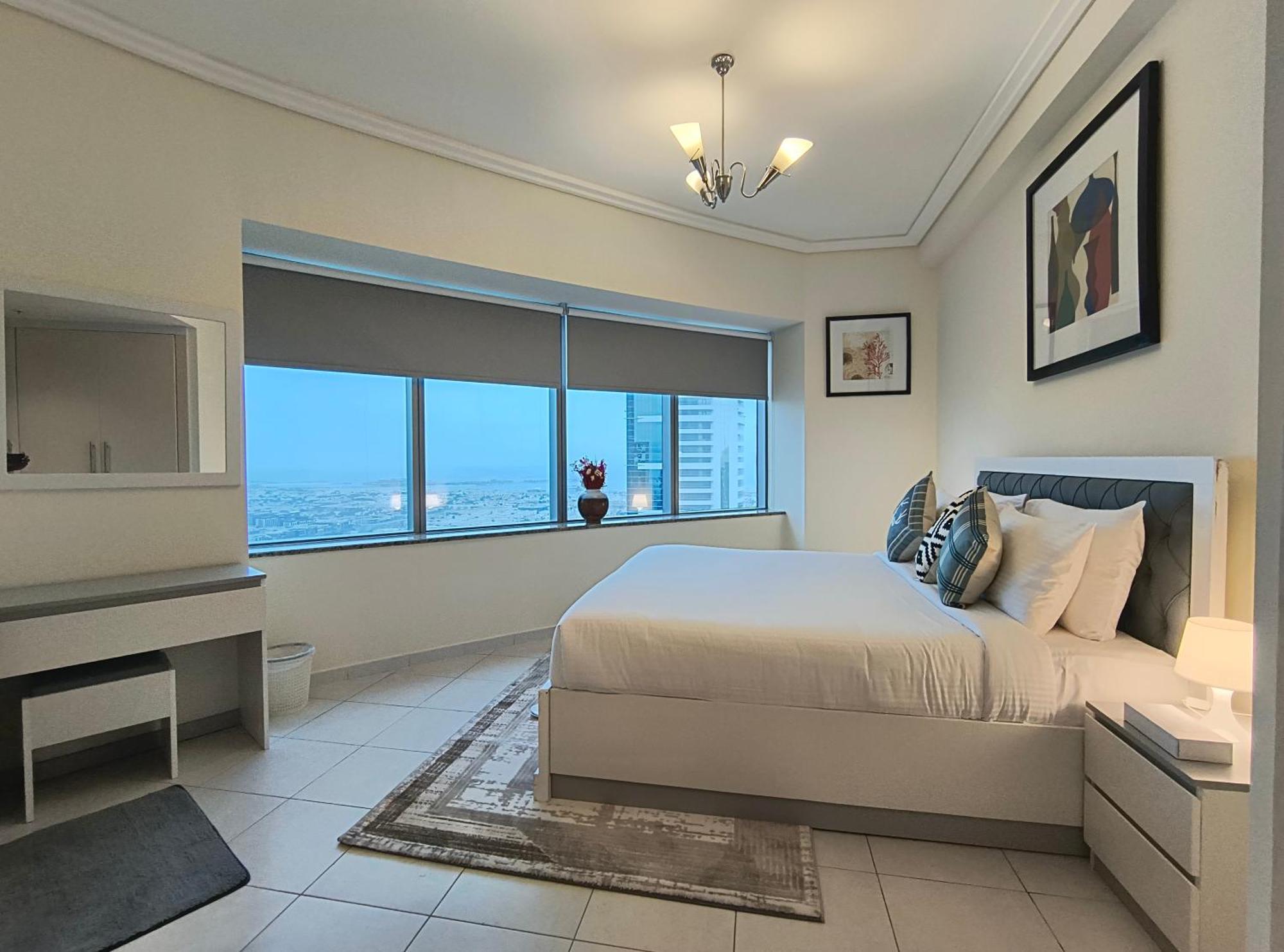 Trinity Holiday Homes - Sheikh Zayed Road Near To Financial Center Metro Station دبي المظهر الخارجي الصورة