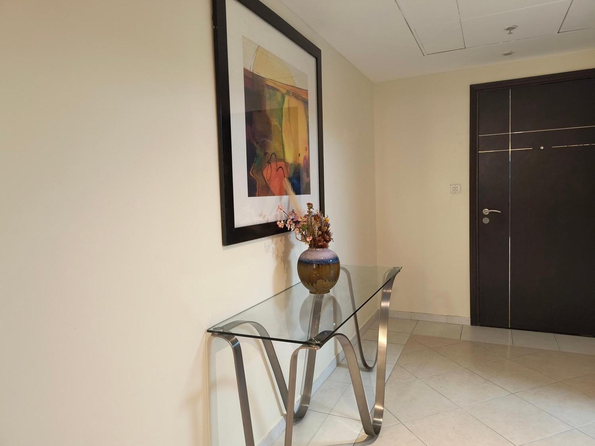 Trinity Holiday Homes - Sheikh Zayed Road Near To Financial Center Metro Station دبي المظهر الخارجي الصورة