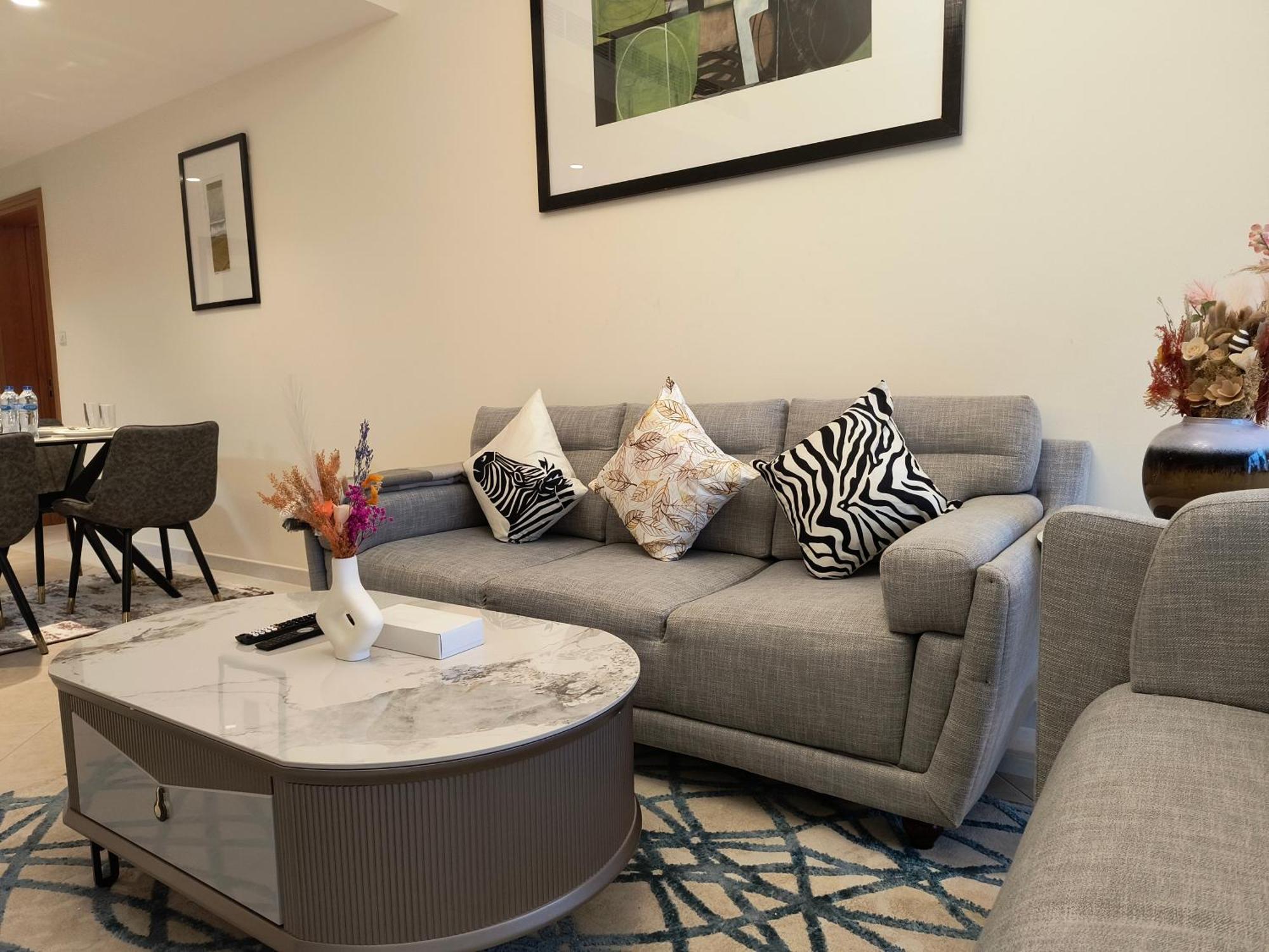Trinity Holiday Homes - Sheikh Zayed Road Near To Financial Center Metro Station دبي المظهر الخارجي الصورة