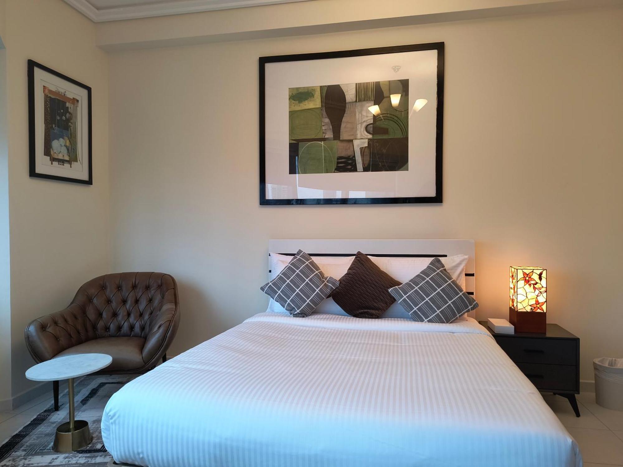 Trinity Holiday Homes - Sheikh Zayed Road Near To Financial Center Metro Station دبي المظهر الخارجي الصورة
