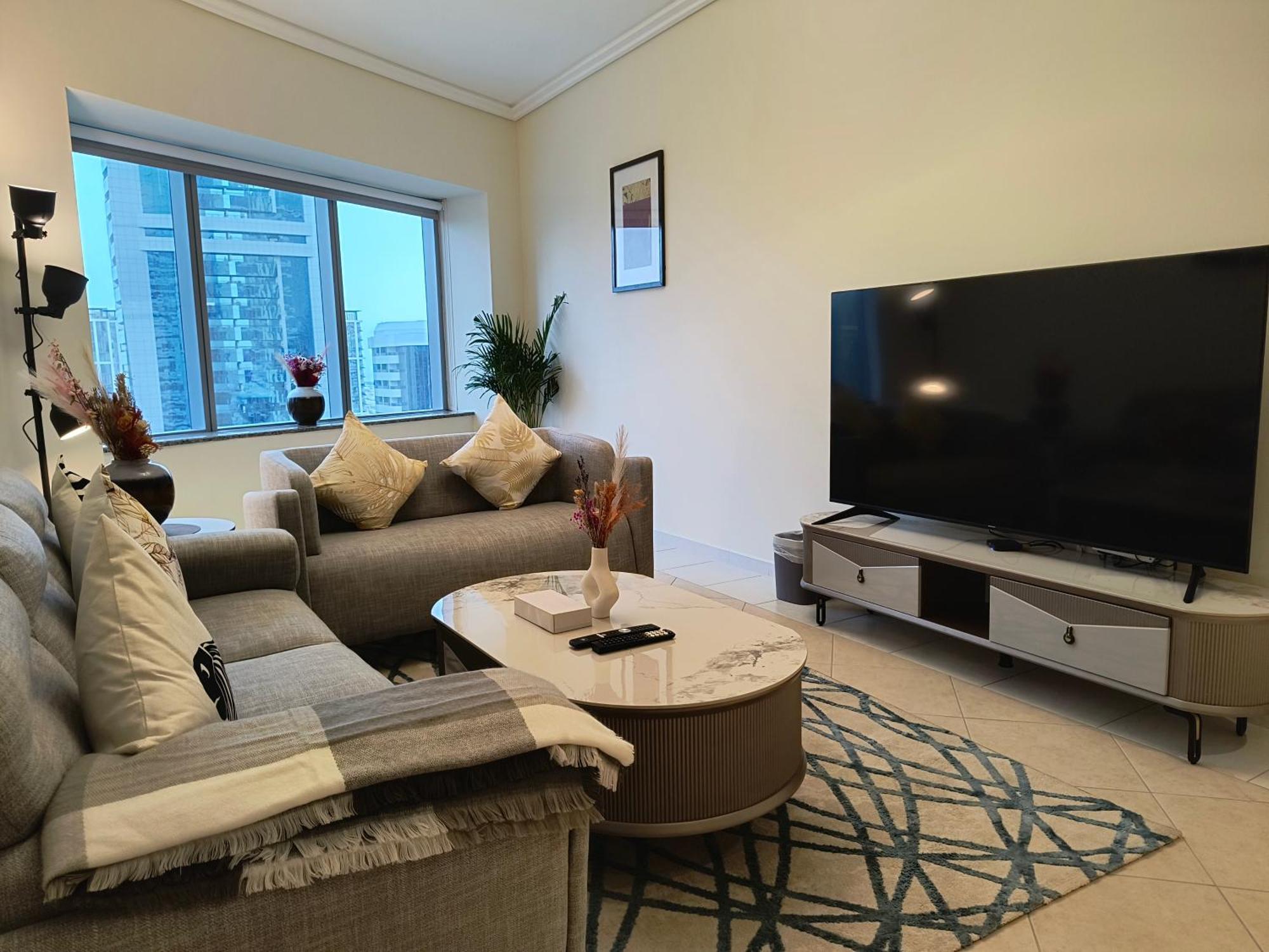 Trinity Holiday Homes - Sheikh Zayed Road Near To Financial Center Metro Station دبي المظهر الخارجي الصورة