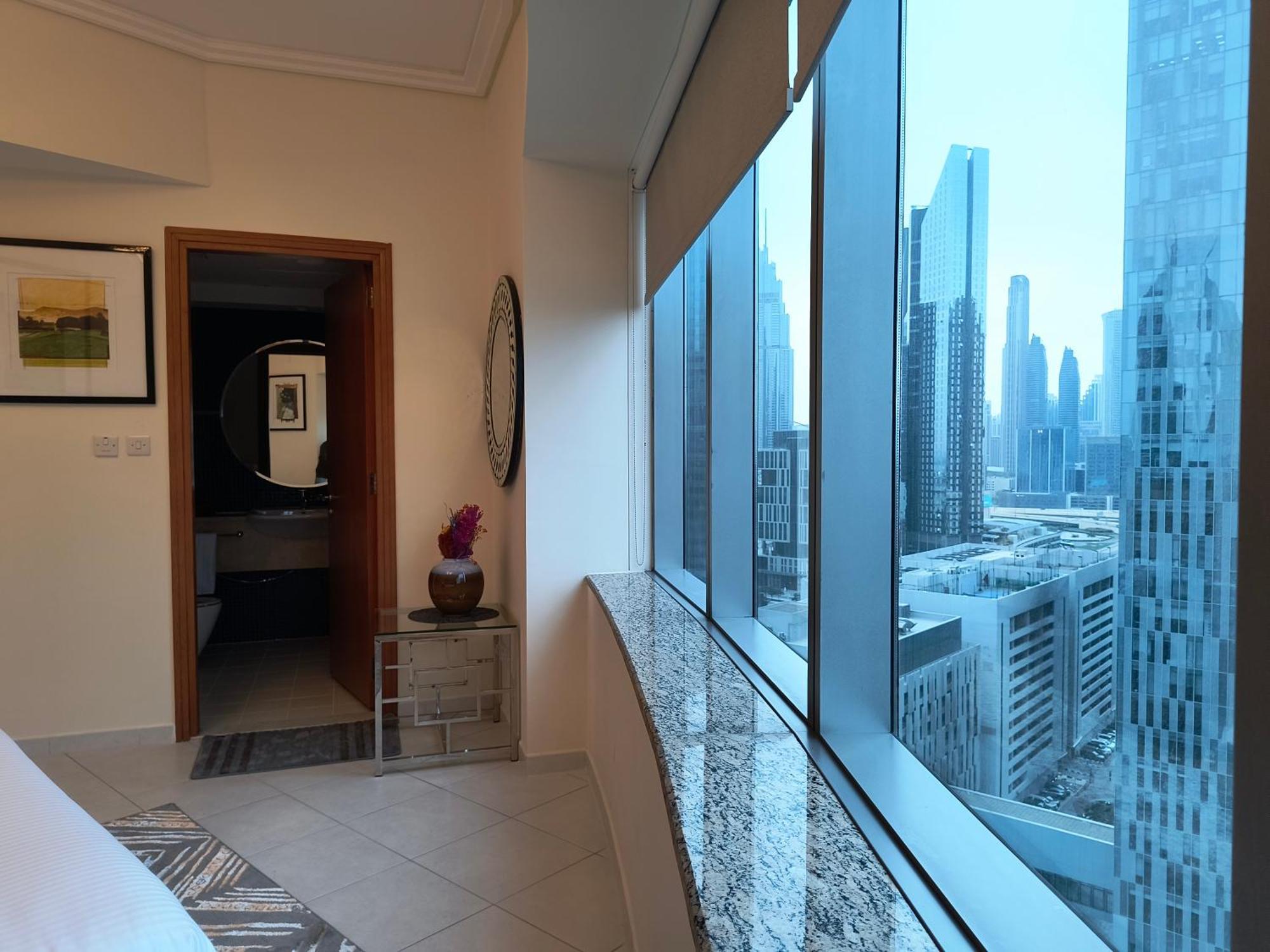 Trinity Holiday Homes - Sheikh Zayed Road Near To Financial Center Metro Station دبي المظهر الخارجي الصورة