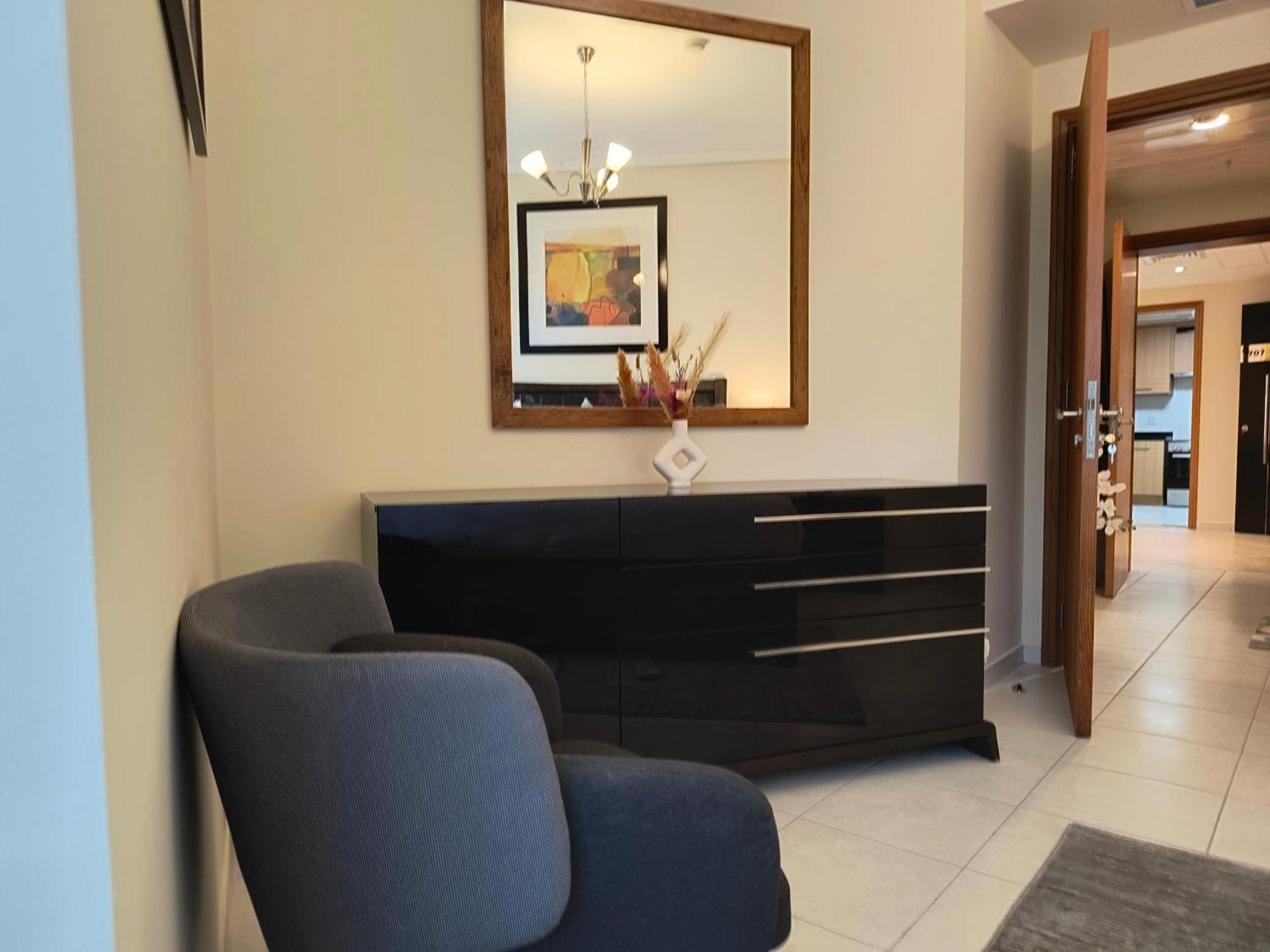 Trinity Holiday Homes - Sheikh Zayed Road Near To Financial Center Metro Station دبي المظهر الخارجي الصورة